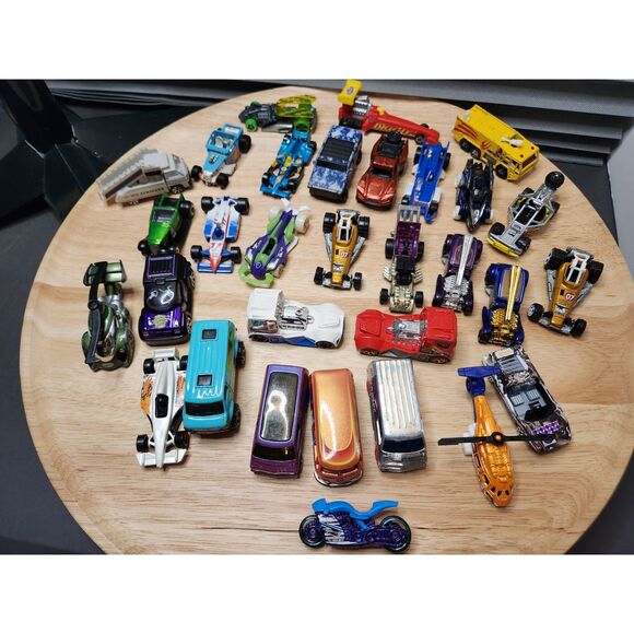Little Boys Toy Car Lot – Mixed Brands, Small Scale Vehicles - Picture 2 of 10